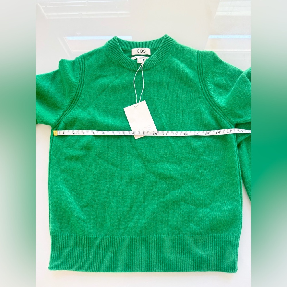 NWT! COS 100% CASHMERE crew neck pullover SWEATER in green Sz Xs - Picture 11 of 12